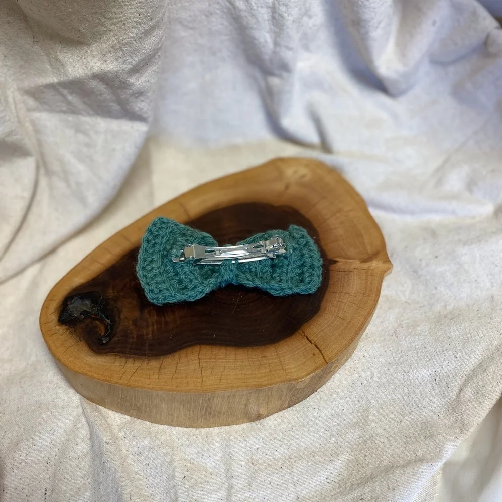 N/A crocheted sage